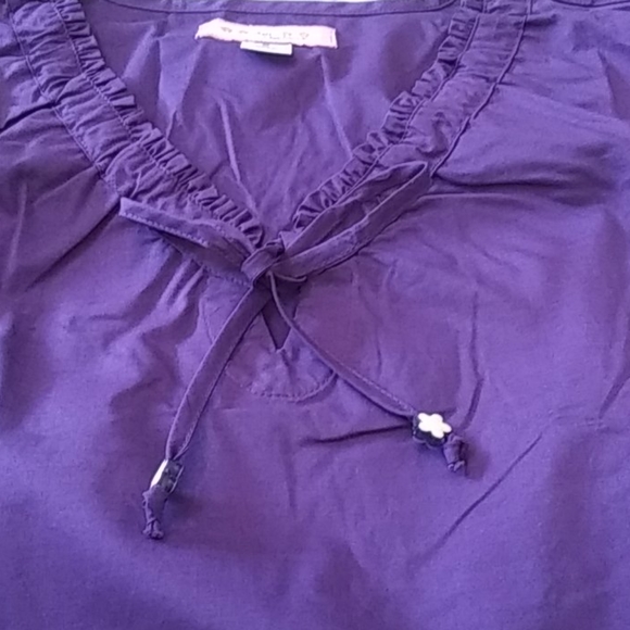 Koi By Kathy Peterson Scrubs Top. - Picture 5 of 6